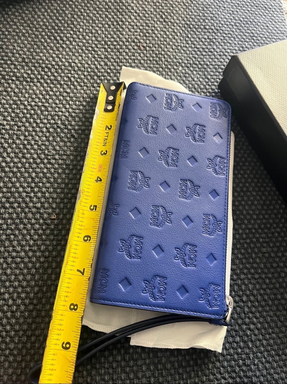MCM Aren Zip Around Large Wallet -New - Picture 10 of 17